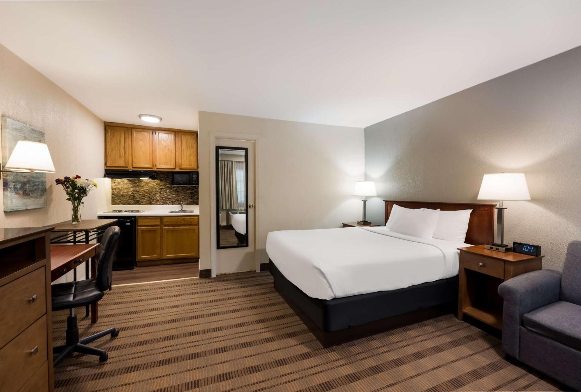Surestay Plus By Best Western Woodbury Inn Buitenkant foto